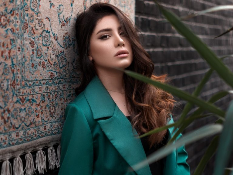 Profundis Can Help You Choose Your Next Houseplant, Carpet & Wife (or Husband)